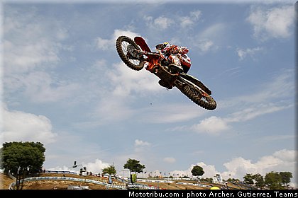 cross_nagl_09_france_st_jean_dangely_2011.jpg