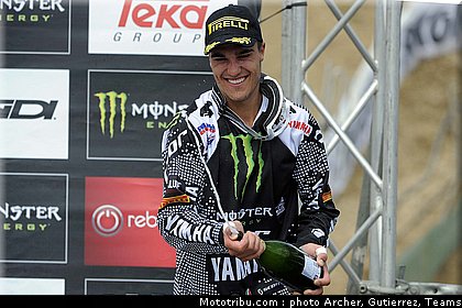 cross_paulin_1_france_st_jean_dangely_2011.jpg