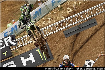 cross_searle_01_france_st_jean_dangely_2011.jpg