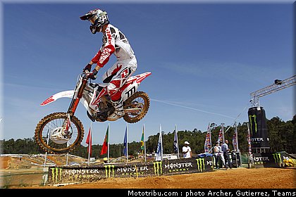 cross_bobryshev_3_portugal_agueda_2011.jpg