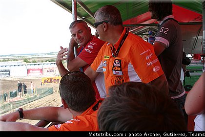 cross_red_bull_teka_ktm_factory_001_allemagne_teutschenthal_2011.jpg