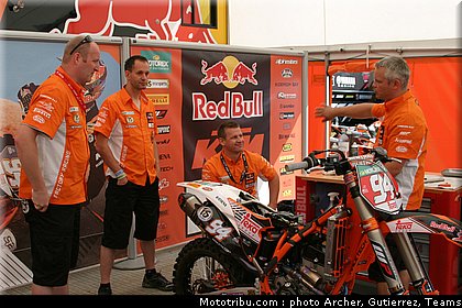 cross_red_bull_teka_ktm_factory_012_allemagne_teutschenthal_2011.jpg