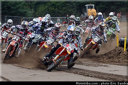 mondial_cross_mx2_01_limbourg_lommel_2011.jpg