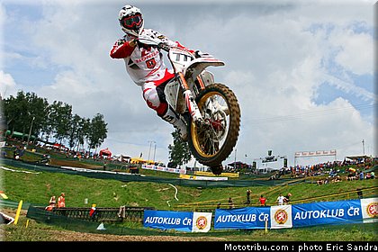 cross_bobryshev_001_republique_tcheque_loket_2011.jpg