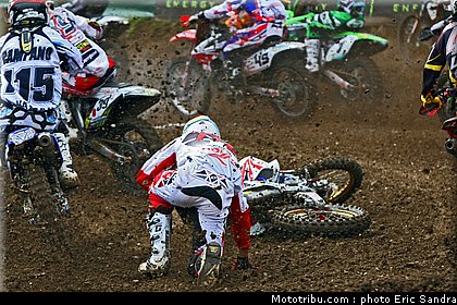 cross_bobryshev_003_republique_tcheque_loket_2011.jpg