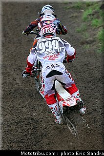 cross_goncalves_001_republique_tcheque_loket_2011.jpg