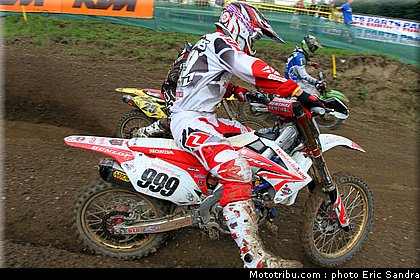 cross_goncalves_002_republique_tcheque_loket_2011.jpg