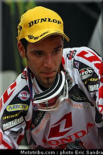 cross_goncalves_004_republique_tcheque_loket_2011.jpg