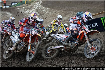 cross_mx2_001_republique_tcheque_loket_2011.jpg