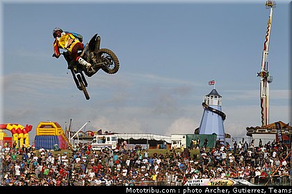 cross_aranda_004_angleterre_winchester_2011.jpg