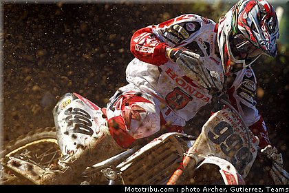 cross_goncalves_003_angleterre_winchester_2011.jpg