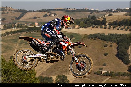 roczen_002_mondial_mx_italie_fermo_2011.jpg