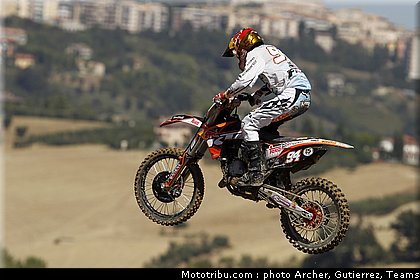 roczen_019_mondial_mx_italie_fermo_2011.jpg