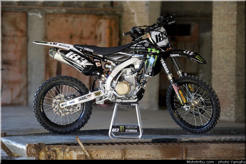 MOTO 