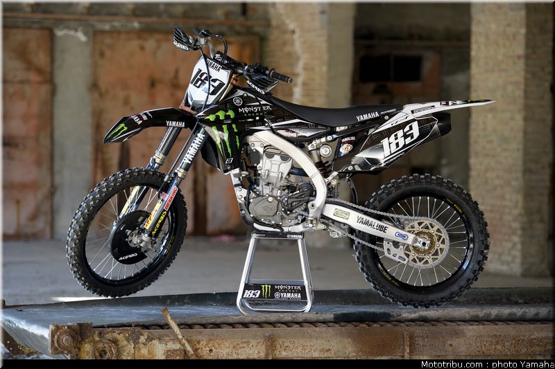 MOTO 