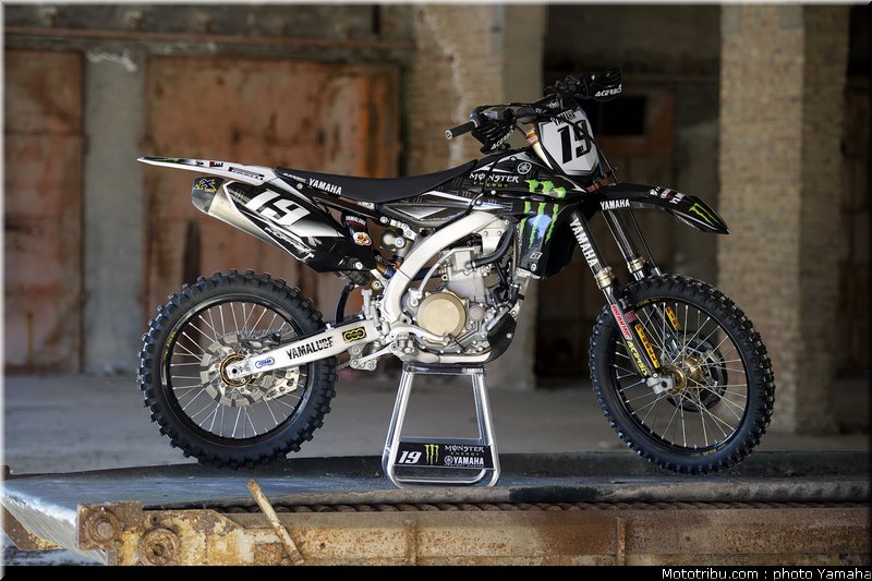 MOTO 