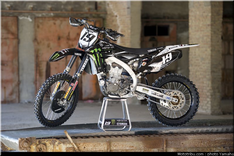 MOTO 