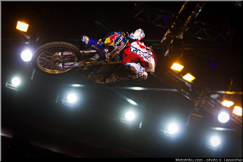 fmx_02_supercross_paris_bercy_2012