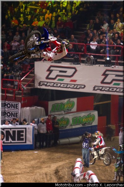 fmx_12_supercross_paris_bercy_2012
