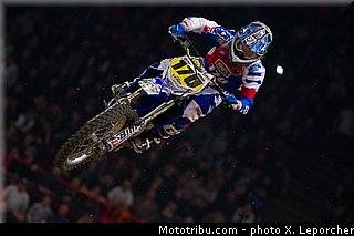irsuti_01_supercross_paris_bercy_2012.jpg
