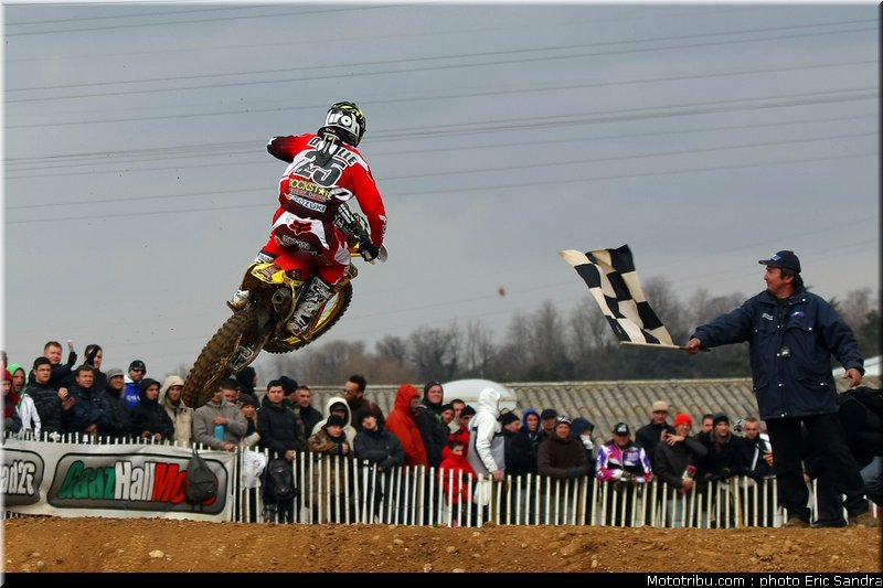 desalle_009_cross_international_valence_2012