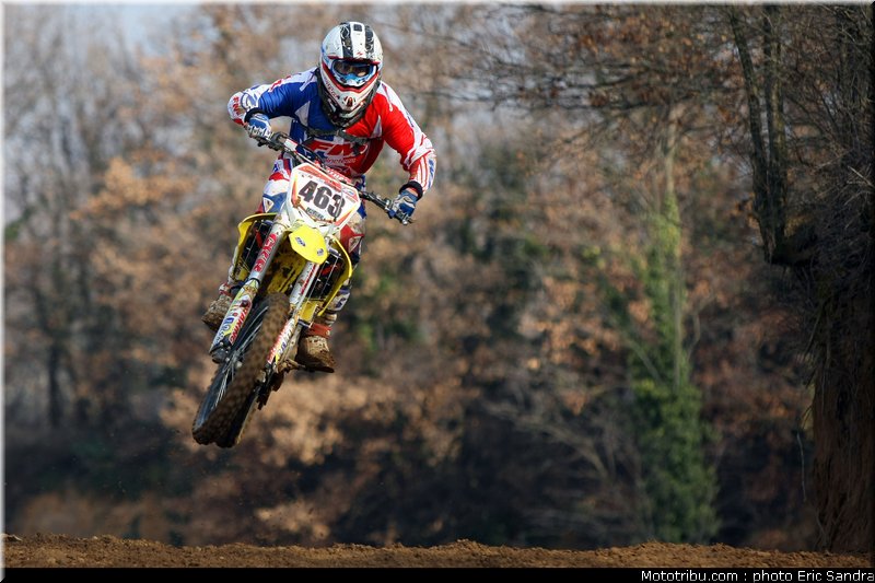 hadjoudj_001_cross_international_valence_2012