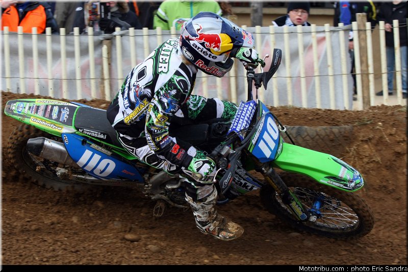 laier_001_cross_international_valence_2012