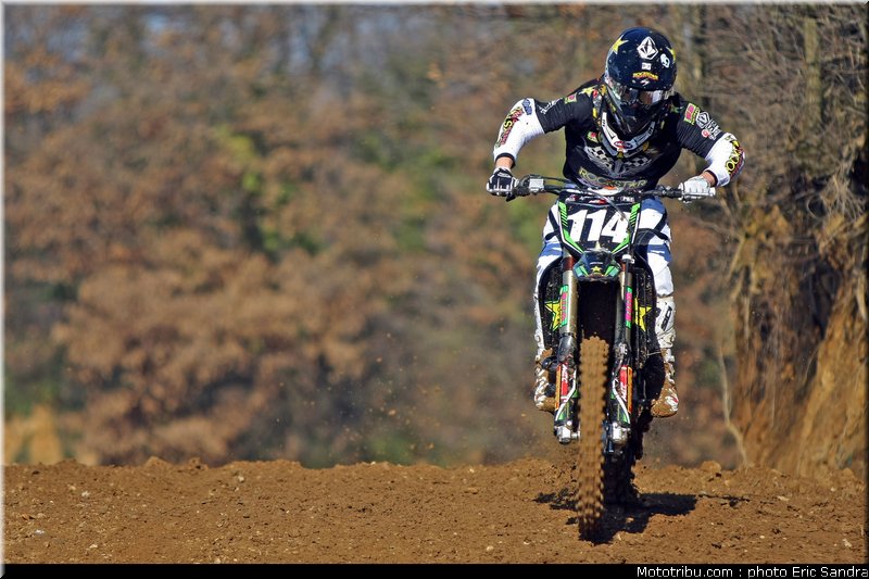 lancelot_001_cross_international_valence_2012