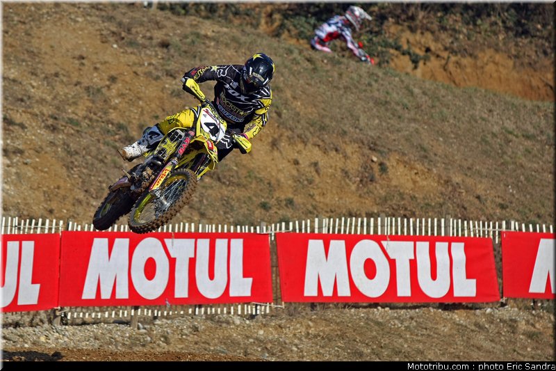 leok_001_cross_international_valence_2012