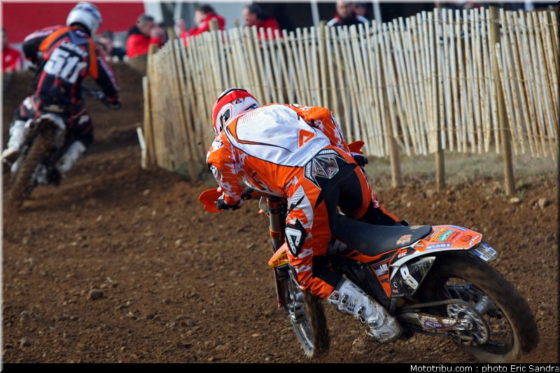 meo_003_cross_international_valence_2012