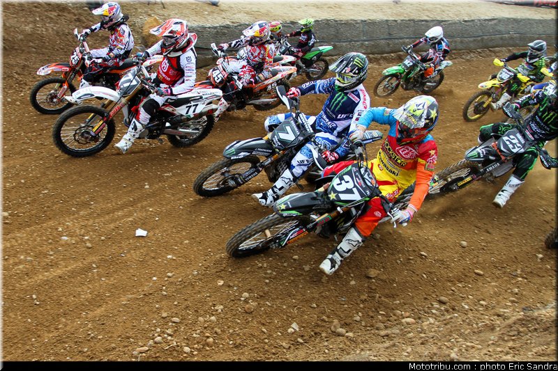 mx2_002_cross_international_valence_2012