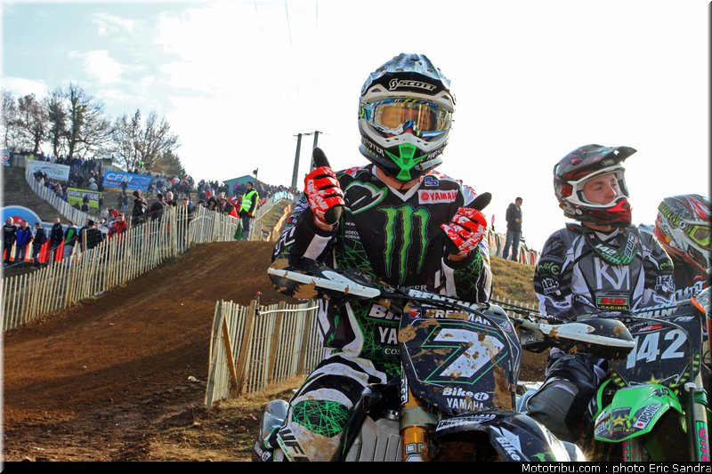 tonus_004_cross_international_valence_2012