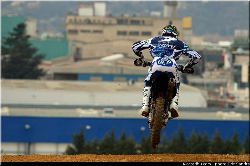tonus_007_cross_international_valence_2012