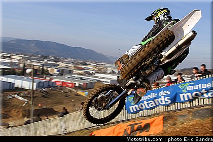 charlier_001_cross_international_valence_2012.jpg