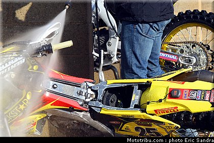 desalle_003_cross_international_valence_2012.jpg