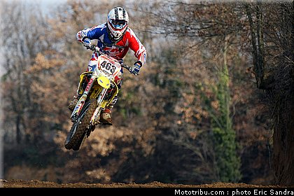 hadjoudj_001_cross_international_valence_2012.jpg
