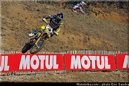 leok_001_cross_international_valence_2012.jpg
