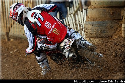 lupino_001_cross_international_valence_2012.jpg