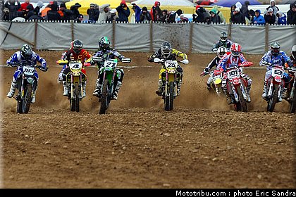 mx1_002_cross_international_valence_2012.jpg