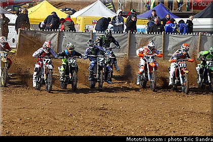 mx2_001_cross_international_valence_2012.jpg