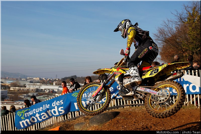 desalle_012_cross_international_valence_2012