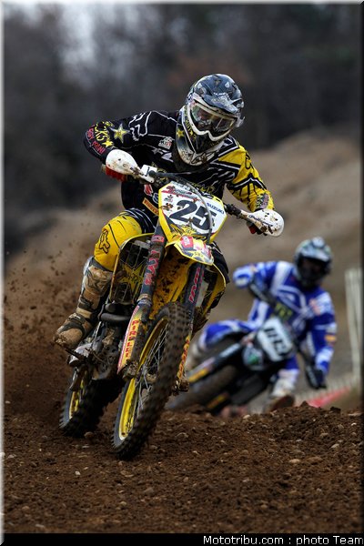 desalle_025_cross_international_valence_2012