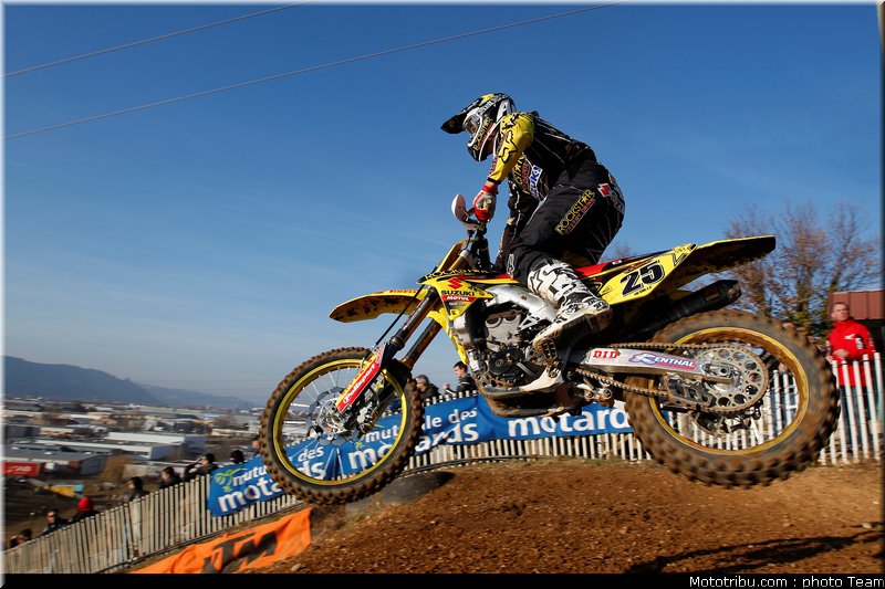 desalle_026_cross_international_valence_2012