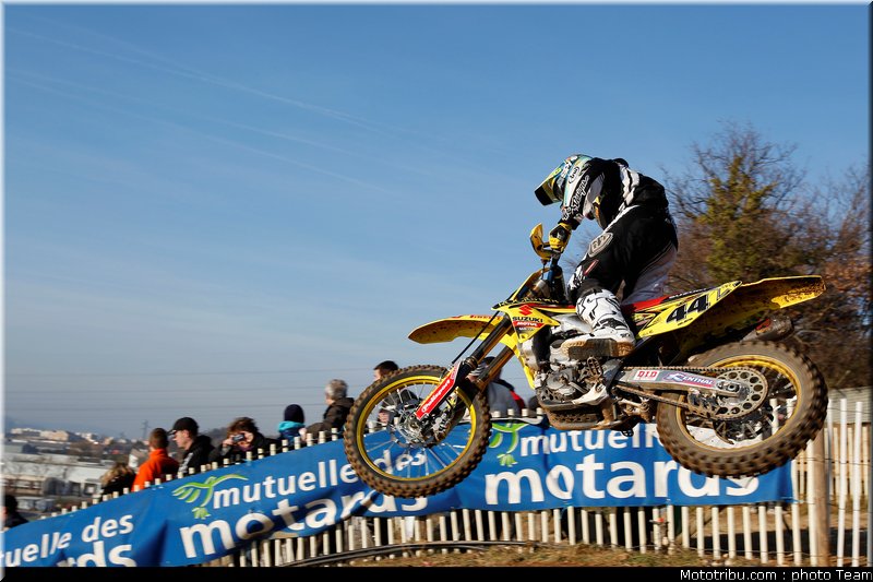 kojima_001_cross_international_valence_2012