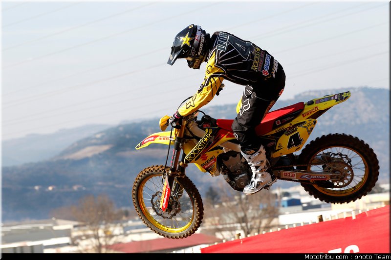 leok_007_cross_international_valence_2012