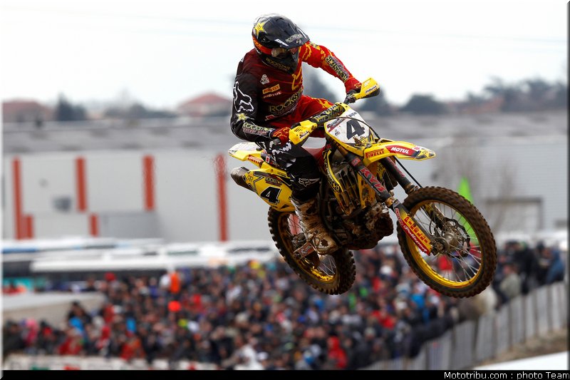 leok_011_cross_international_valence_2012
