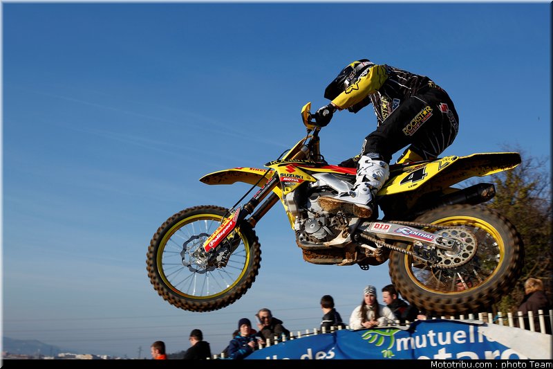 leok_018_cross_international_valence_2012