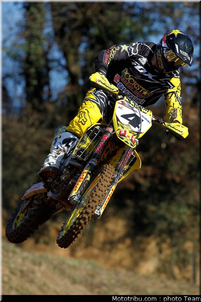 leok_021_cross_international_valence_2012