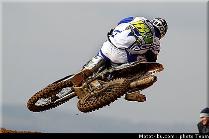frossard_003_cross_international_valence_2012.jpg