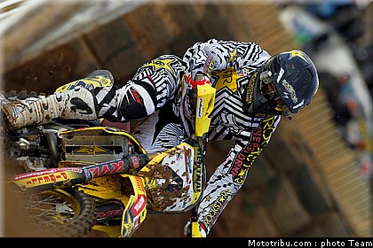 leok_001_cross_international_valence_2012.JPG